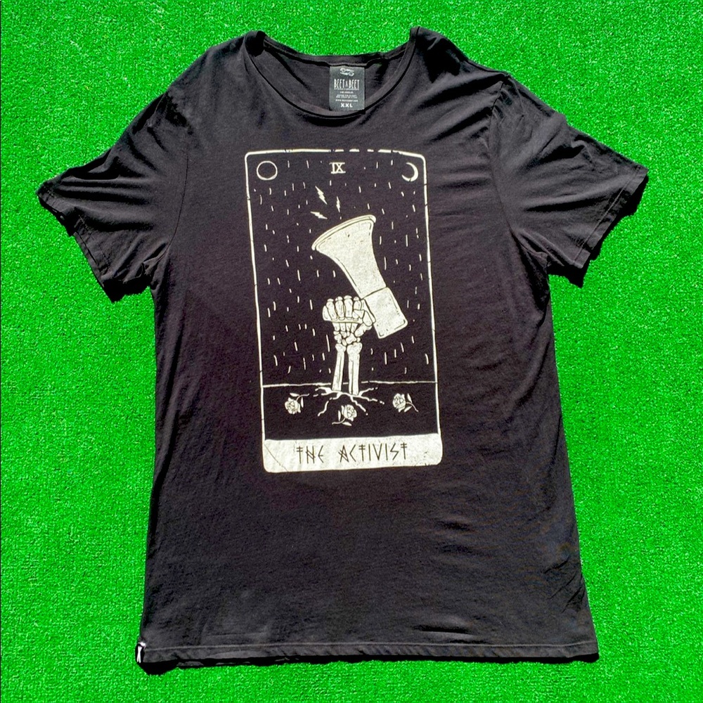 💣🍆Beet x Beet “The Activist” Tee🍆💣